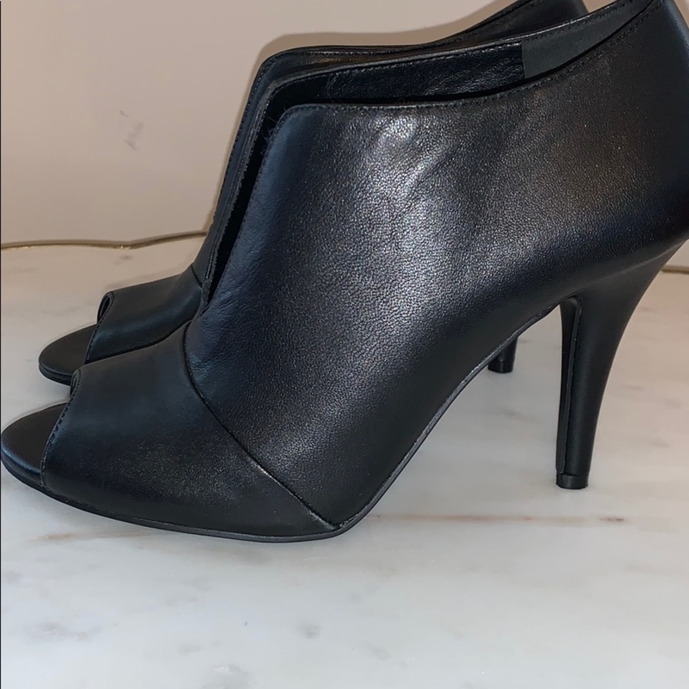 Nwot Nine West booties